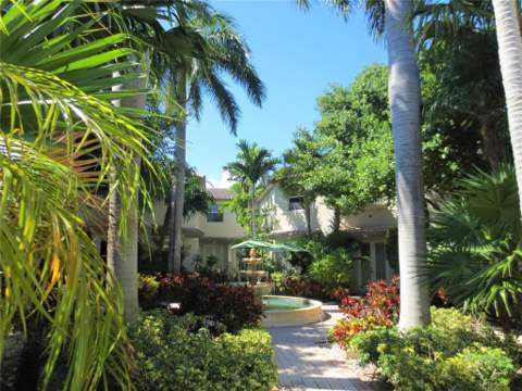 1900 Oceanwalk Lane #117, Lauderdale-By-The-Sea FL - photo 24 of 34