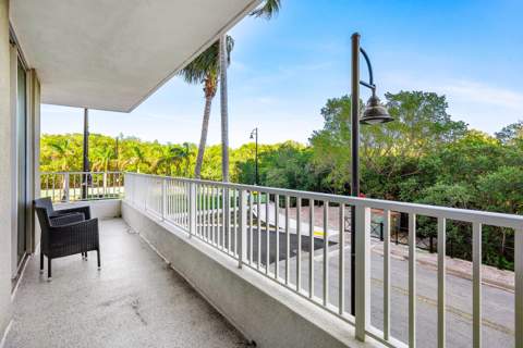 700 E Boynton Beach Boulevard #202, Boynton Beach FL - photo 12 of 23