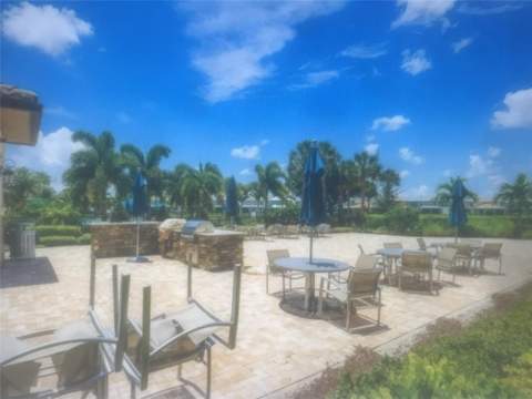 4350 Hillcrest Drive #704, Hollywood FL - photo 17 of 21