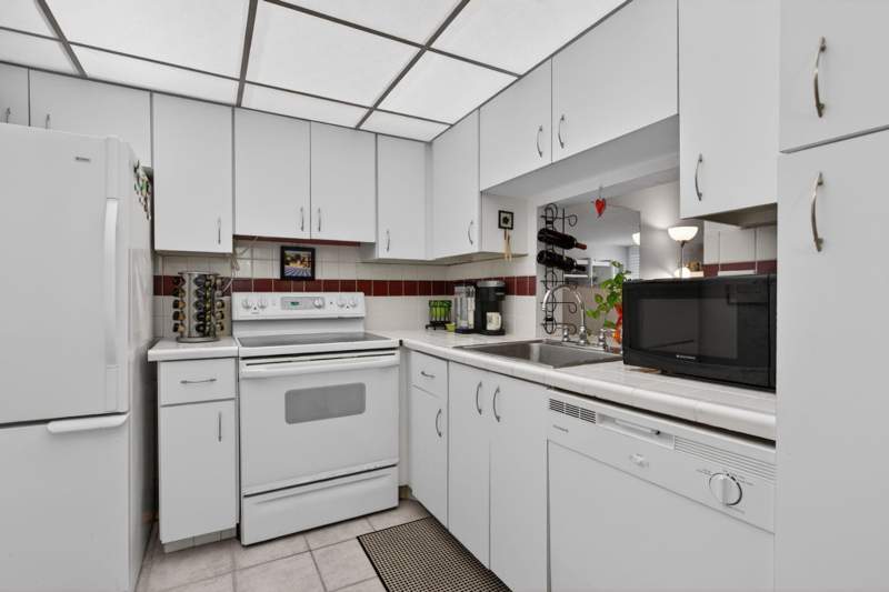 1 bedroom Condominium at 1170 N Federal Highway #305, East Point Towers Condo, Fort Lauderdale — photo 4