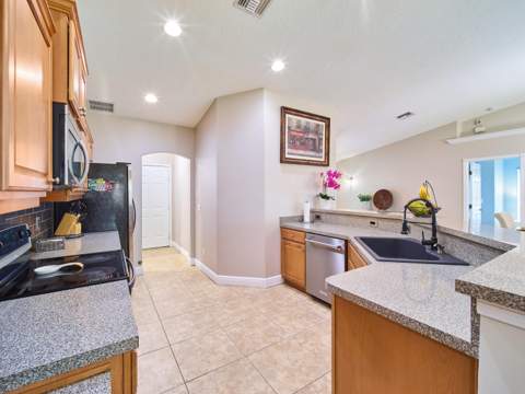 743 SW Mccoy Avenue, Port St. Lucie FL - photo 8 of 30
