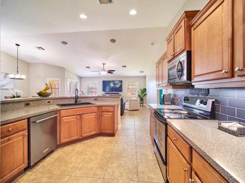 743 SW Mccoy Avenue, Port St. Lucie FL - photo 9 of 30