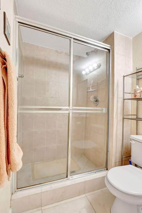 5715 Fairway Park Drive #201, Boynton Beach FL - photo 22 of 37