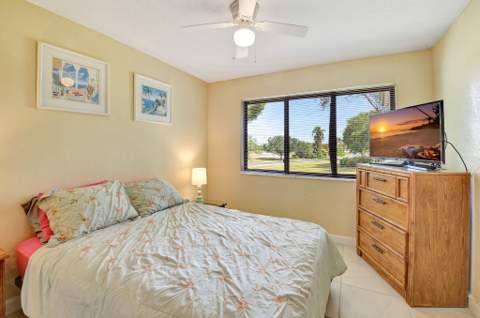 5715 Fairway Park Drive #201, Boynton Beach FL - photo 23 of 37