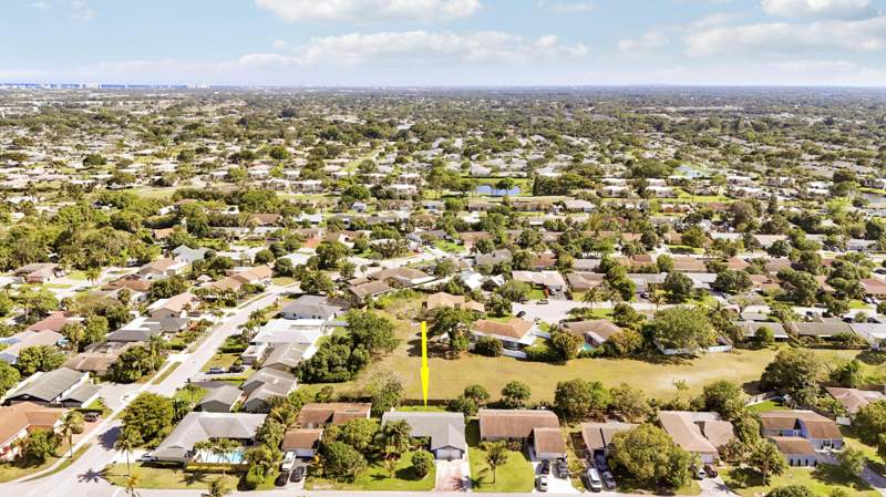 3 bedroom Single Family Residence at 3336 Ave Villandry, Chatelaine, Delray Beach — photo 2