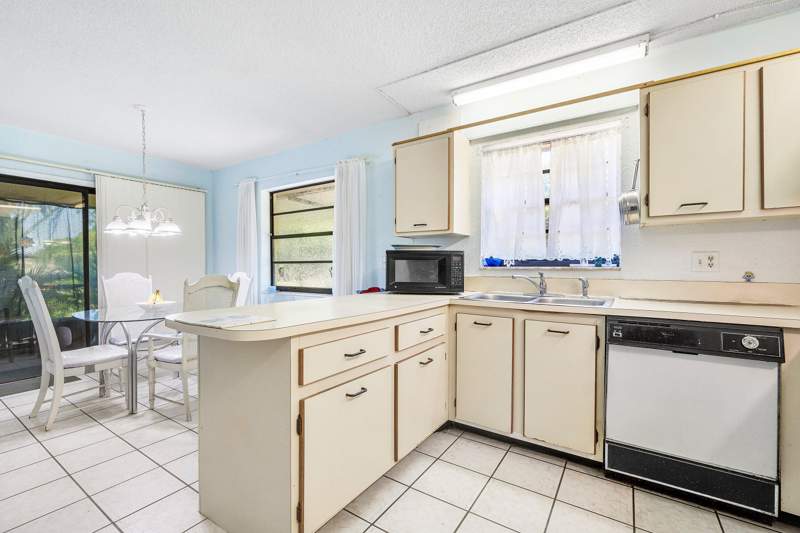 3 bedroom Villa at 5 Via De Casas Norte #5, Tradewinds At Dos Lagos Condo, Boynton Beach — photo 4