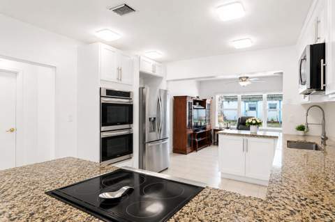 262 SW 8th Street, Dania Beach FL - photo 16 of 49