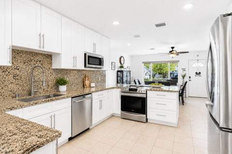 262 SW 8th Street, Dania Beach FL - photo 17 of 49