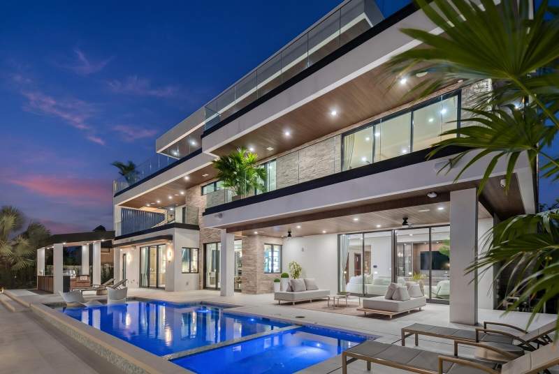 8 bedroom Single Family Residence at 441 Isle Of Palms Drive, Stilwell Isles Isle Of Palms, Fort Lauderdale — photo 3
