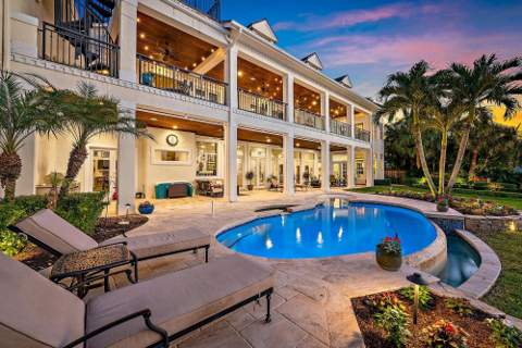 18137 Palm Point Drive, Jupiter FL - photo 11 of 92