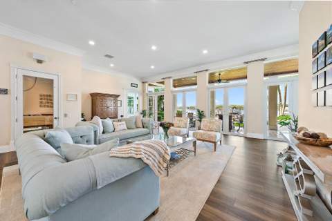 18137 Palm Point Drive, Jupiter FL - photo 18 of 92