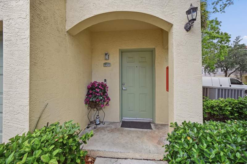 2 bedroom Condominium at 6450 W Sample Road #6450, Cypress Pointe At Coral Springs, Coral Springs — photo 3
