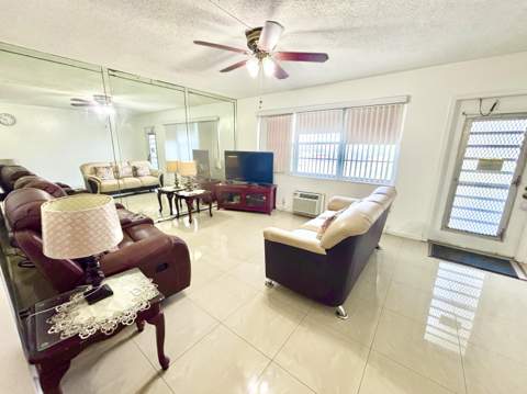 203 Farnham I, Deerfield Beach FL - photo 6 of 63