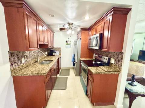 203 Farnham I, Deerfield Beach FL - photo 9 of 63