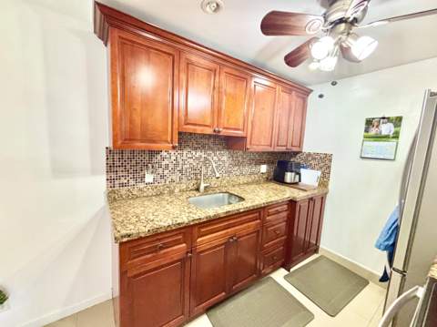 203 Farnham I, Deerfield Beach FL - photo 11 of 63