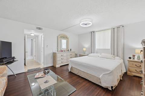3231 Holiday Springs Boulevard #110, Margate FL - photo 18 of 37