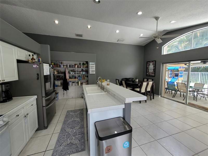 3 bedroom Single Family Residence at 6416 Barton Creek Circle, Winston Trails Par 1, Lake Worth — photo 2