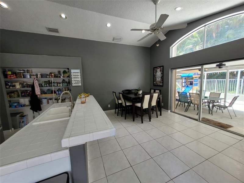 3 bedroom Single Family Residence at 6416 Barton Creek Circle, Winston Trails Par 1, Lake Worth — photo 5