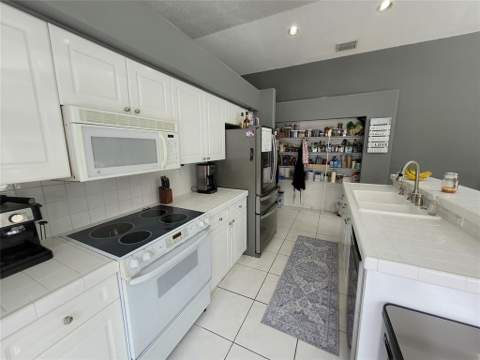 6416 Barton Creek Circle, Lake Worth FL - photo 7 of 33
