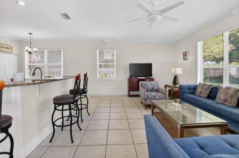 6207 Shadow Tree Lane, Lake Worth FL - photo 17 of 103