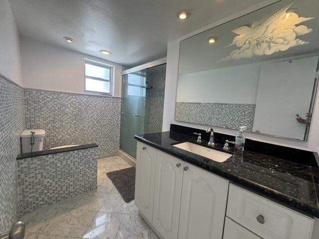 2 bedroom Condominium at 2201 S Ocean Drive #1705, Quadomain Tower I And IV Condo, Hollywood — photo 5