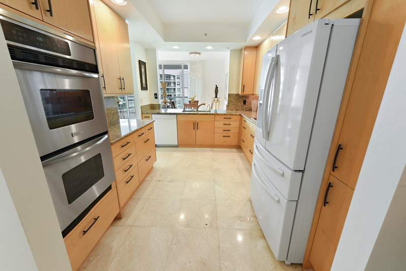 2 bedroom Condominium at 550 SE Mizner Boulevard #B702, Townsend Place Condo, Boca Raton — photo 4