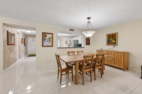 9681 E Sills Dr #102, Boynton Beach FL - photo 10 of 20