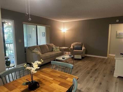 441 Pine Glen Lane #C-2, Greenacres FL - photo 6 of 22