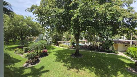5161 W Oakland Park Boulevard #206, Lauderdale Lakes FL - photo 11 of 34