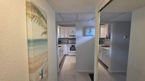 5161 W Oakland Park Boulevard #206, Lauderdale Lakes FL - photo 18 of 34
