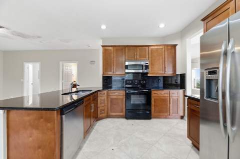 7634 Trenton Drive, Lake Worth FL - photo 12 of 36