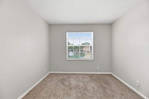 7634 Trenton Drive, Lake Worth FL - photo 23 of 36
