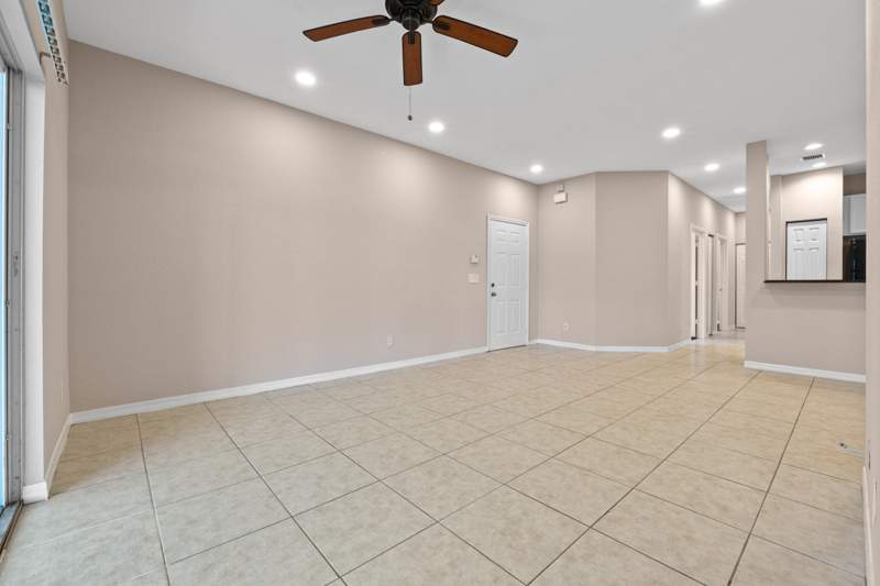 3 bedroom Condominium at 3105 Grandiflora Drive, Magnolia Bay Condomimium, Greenacres — photo 5