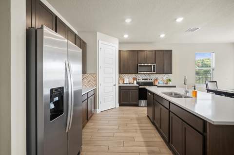 8588 Dahlia Circle, Port St. Lucie FL - photo 14 of 86