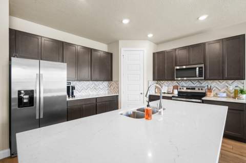 8588 Dahlia Circle, Port St. Lucie FL - photo 20 of 86