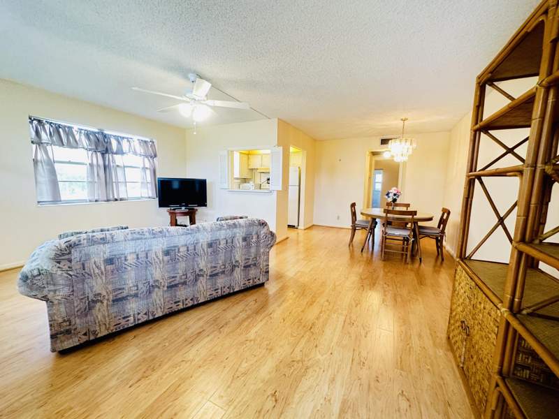 1 bedroom Condominium at 269 Farnham L, Farnham L Condo, Deerfield Beach — photo 2