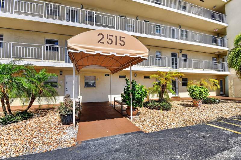 2 bedroom Condominium at 2515 NE 1st Court #4020, Village Royale On The Green Condo, Boynton Beach — photo 3