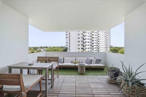 333 Sunset Drive #404, Fort Lauderdale FL - photo 18 of 42