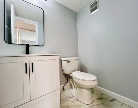 74 Berkshire C, West Palm Beach FL - photo 8 of 18