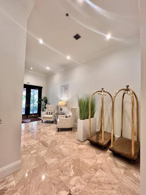 651 Okeechobee Boulevard #706, West Palm Beach FL - photo 9 of 47