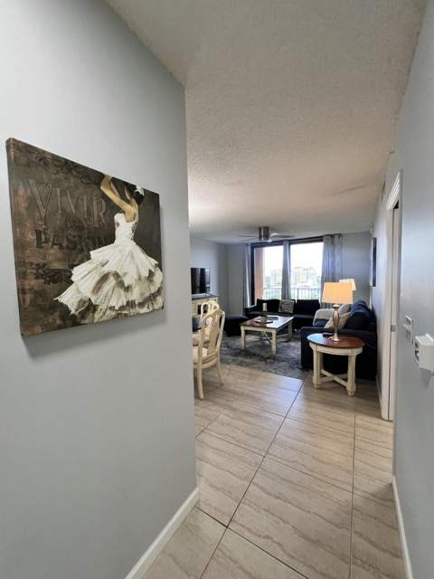 651 Okeechobee Boulevard #706, West Palm Beach FL - photo 13 of 47