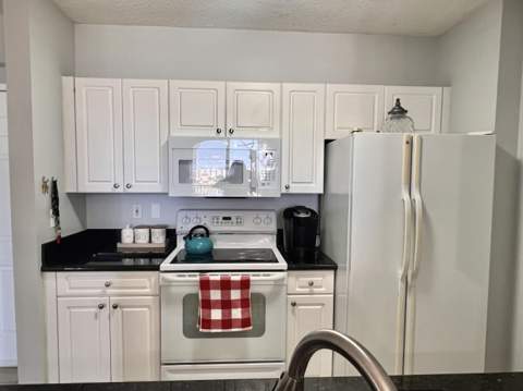 651 Okeechobee Boulevard #706, West Palm Beach FL - photo 19 of 47