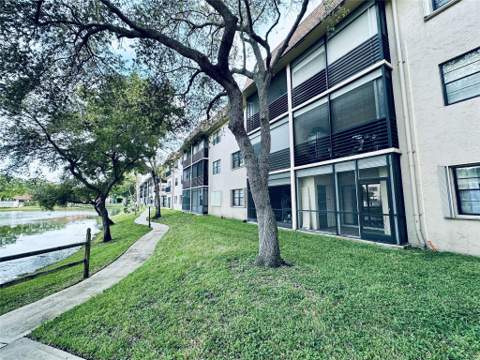 6090 N Sabal Palm Boulevard #110, Tamarac FL - photo 21 of 23