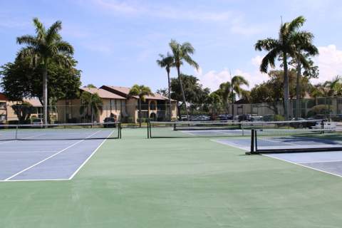 327 Pine Ridge Circle #B-2, Greenacres FL - photo 14 of 18