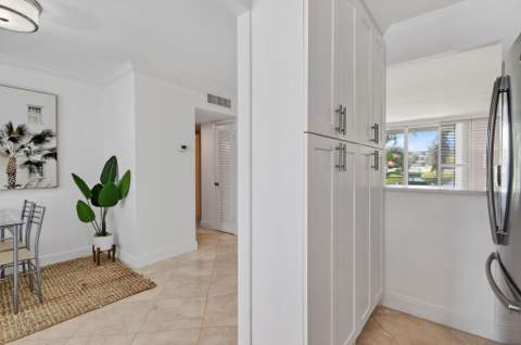 139 Sunrise Avenue #2030, Palm Beach FL - photo 19 of 45