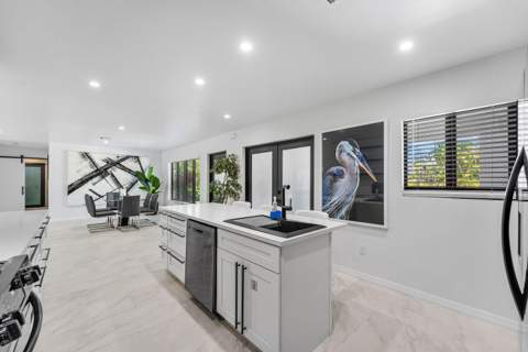 3000 NE 21st Terrace, Fort Lauderdale FL - photo 7 of 49