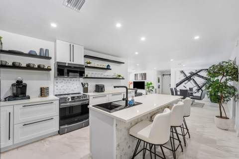 3000 NE 21st Terrace, Fort Lauderdale FL - photo 9 of 49
