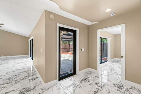 4585 Holly Lake Drive, Lake Worth FL - photo 8 of 32