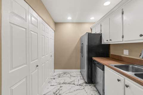 4585 Holly Lake Drive, Lake Worth FL - photo 15 of 32