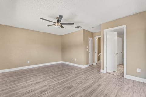 4585 Holly Lake Drive, Lake Worth FL - photo 23 of 32